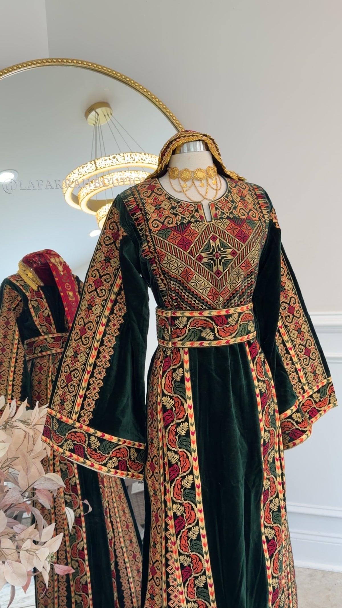 New Thobe Al Shalabi