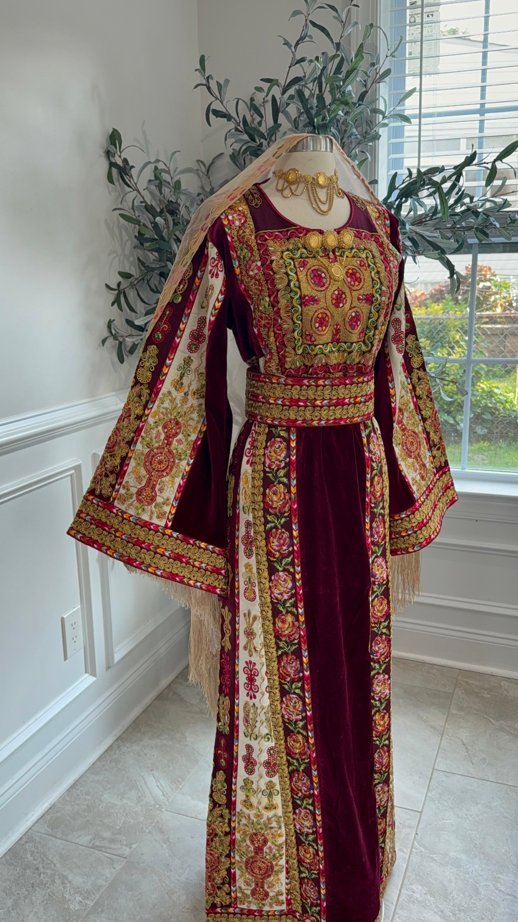 New Maroon Floral Malika Velvet Thobe