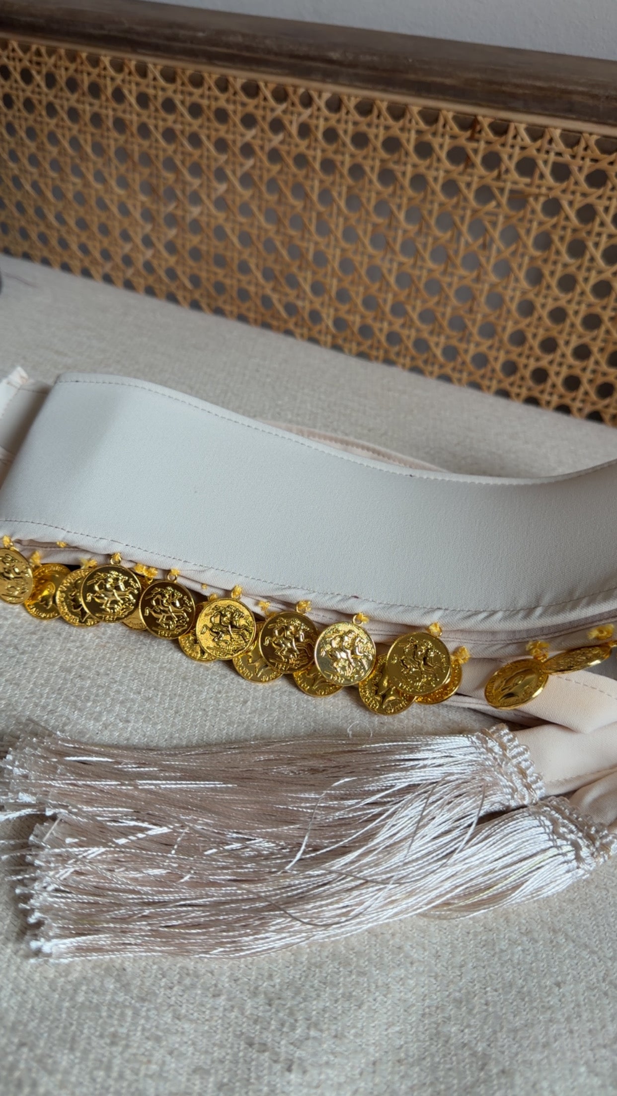 New Cream Lira Belt