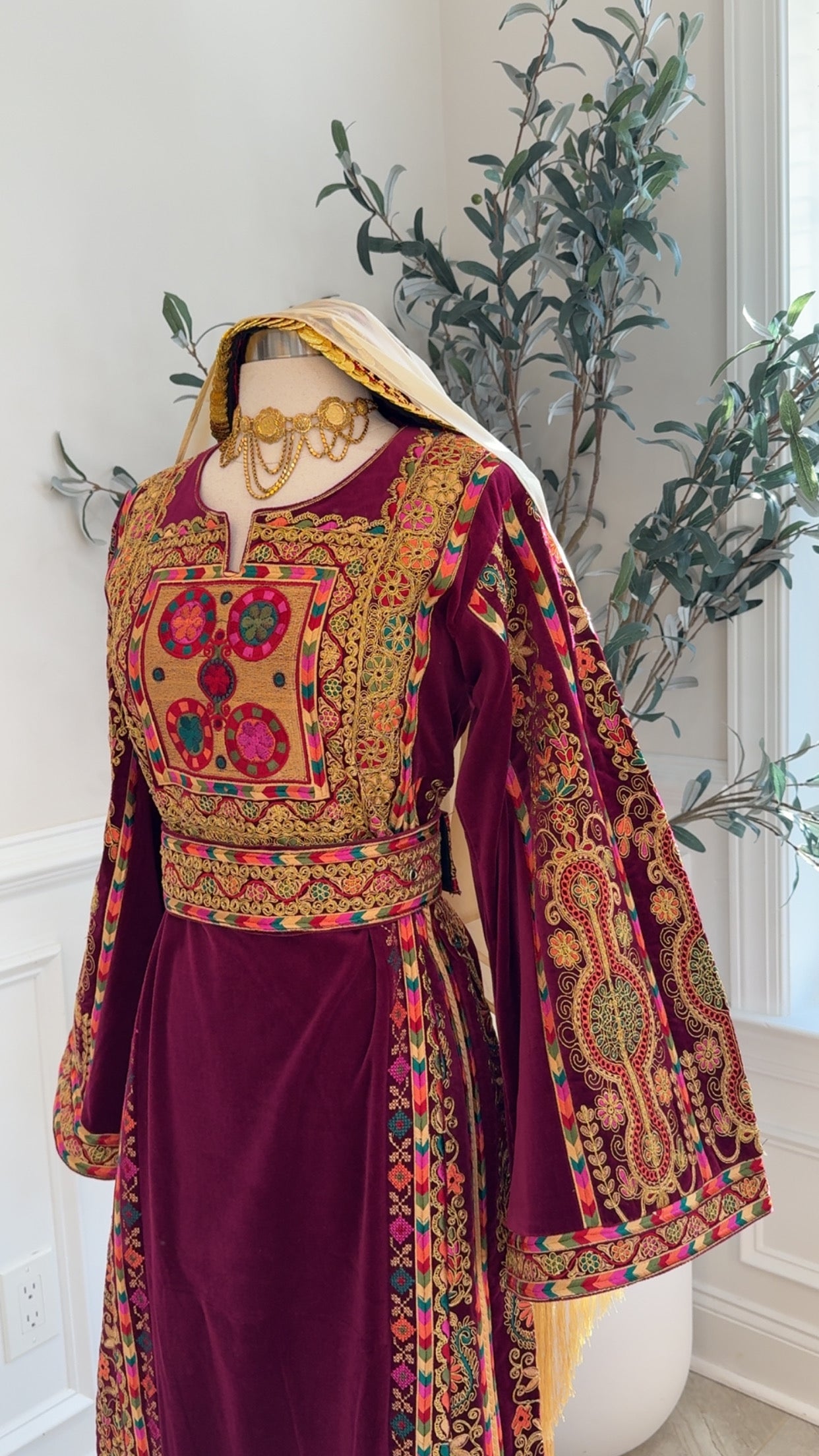 New Dark Fuchsia Velvet Kasab Malika Thobe