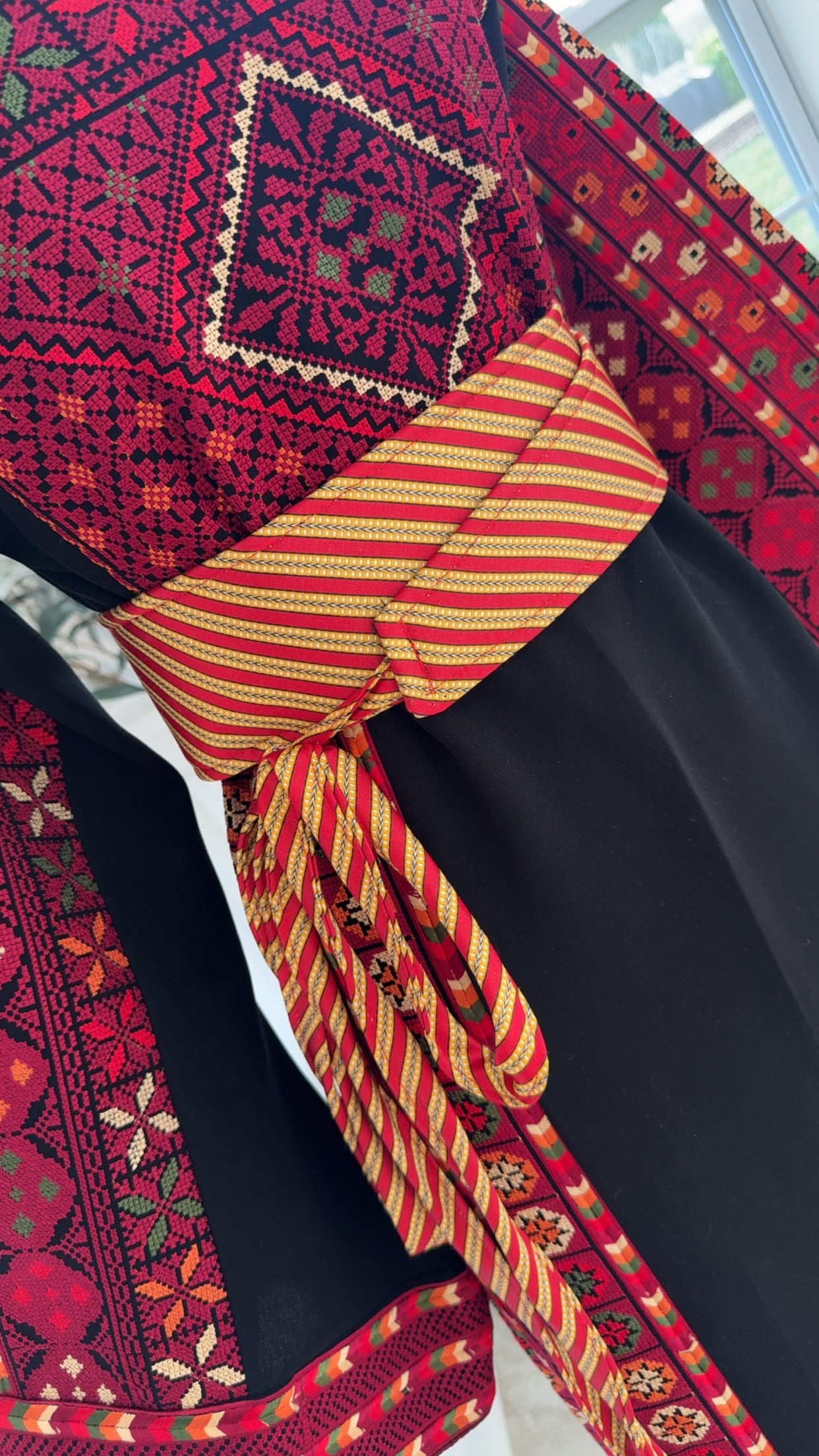 Red & Gold Kashmir Belt