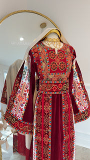 New Red Velvet Malika Thobe