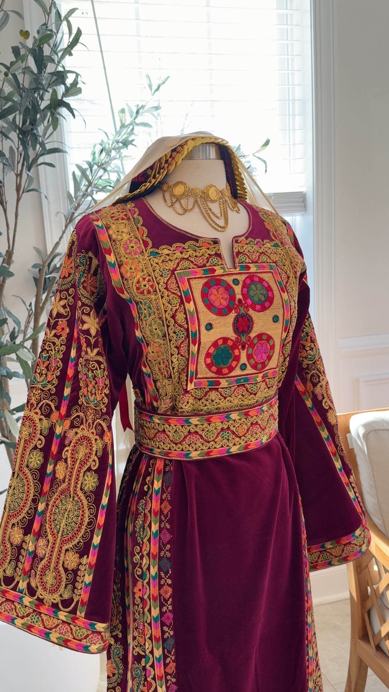 New Dark Fuchsia Velvet Kasab Malika Thobe