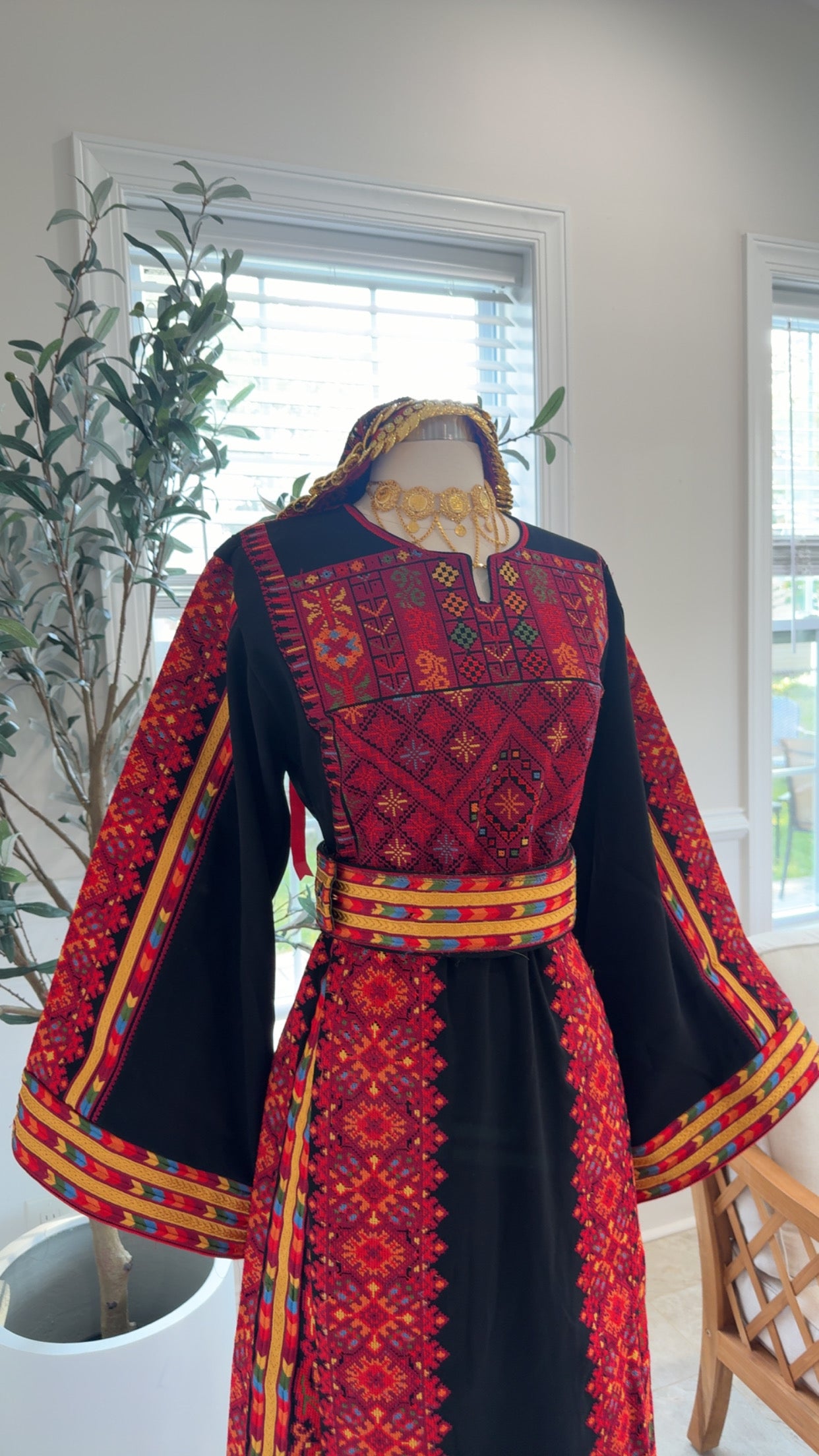 New Heavily embroidered Thobe