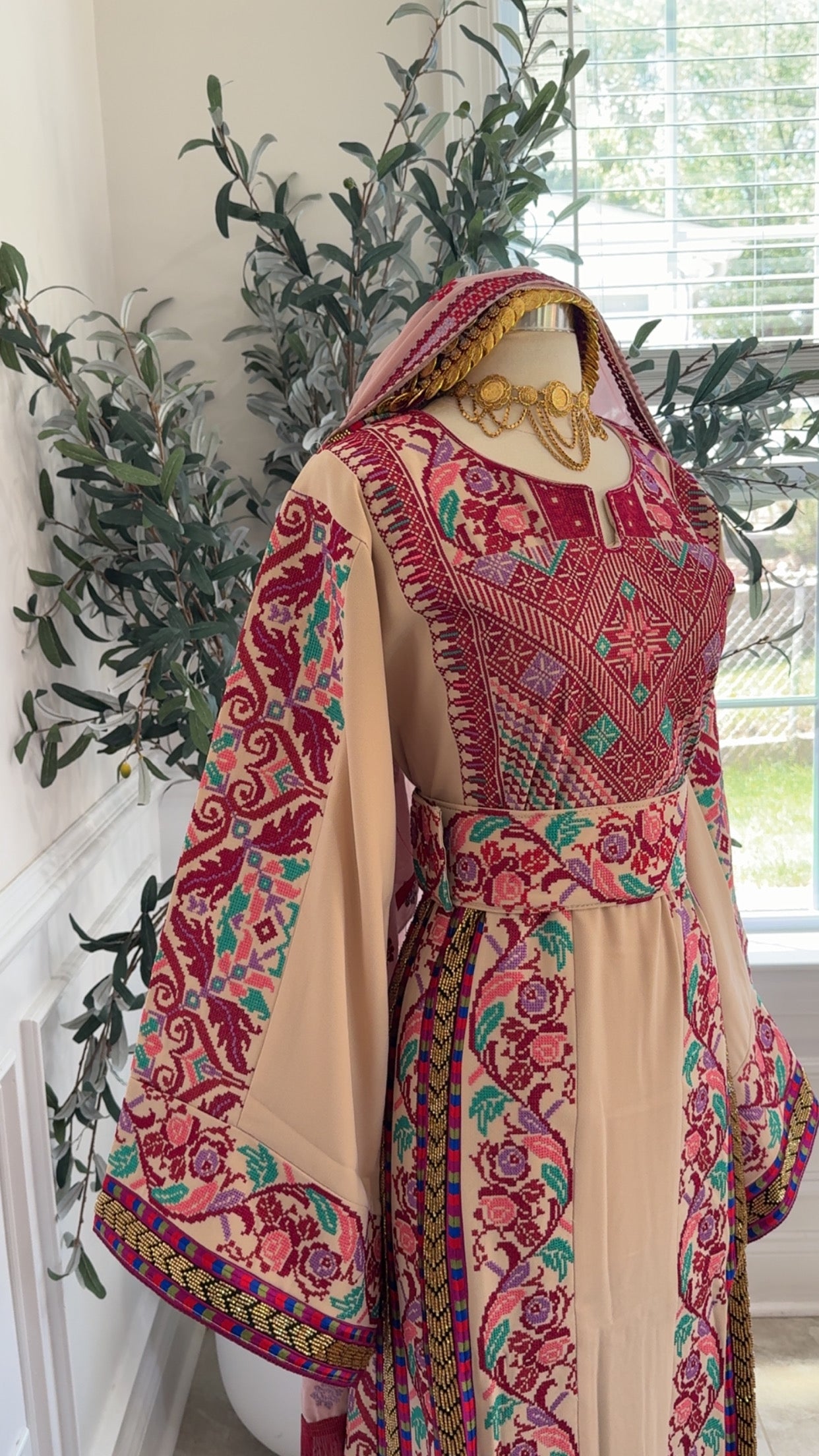 New Pink Sabayel Thobe