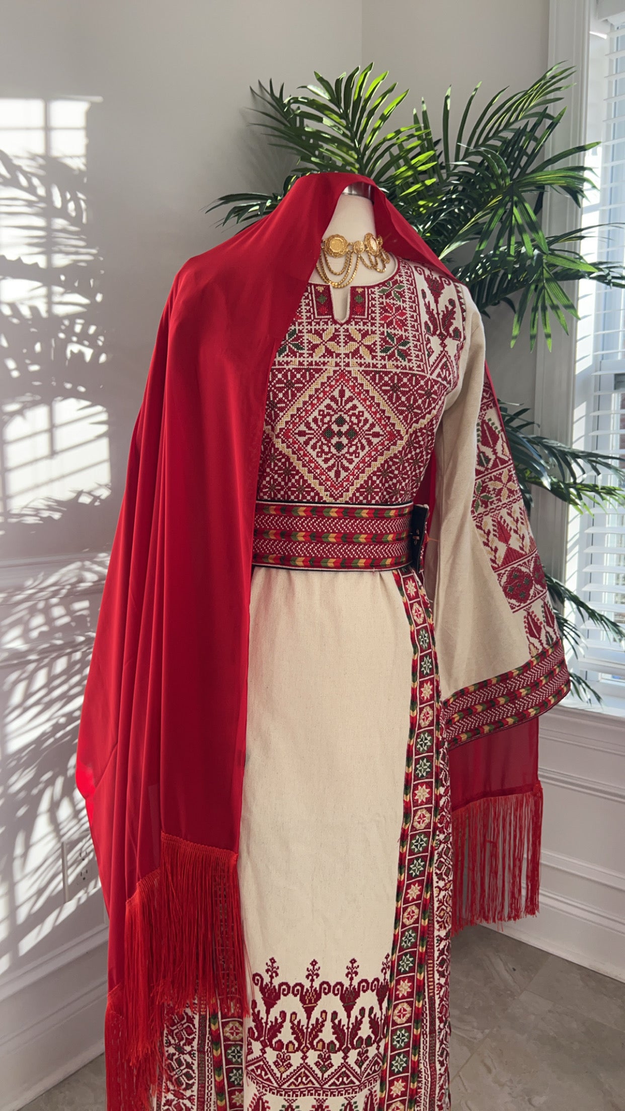 Red Embroidered Atameen Thobe Sale