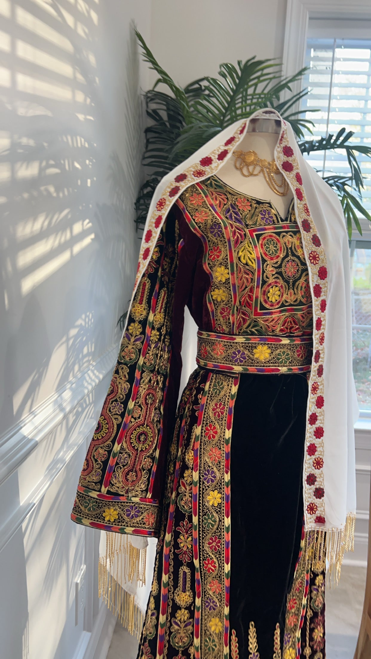 White Kasab embroidered Khirka