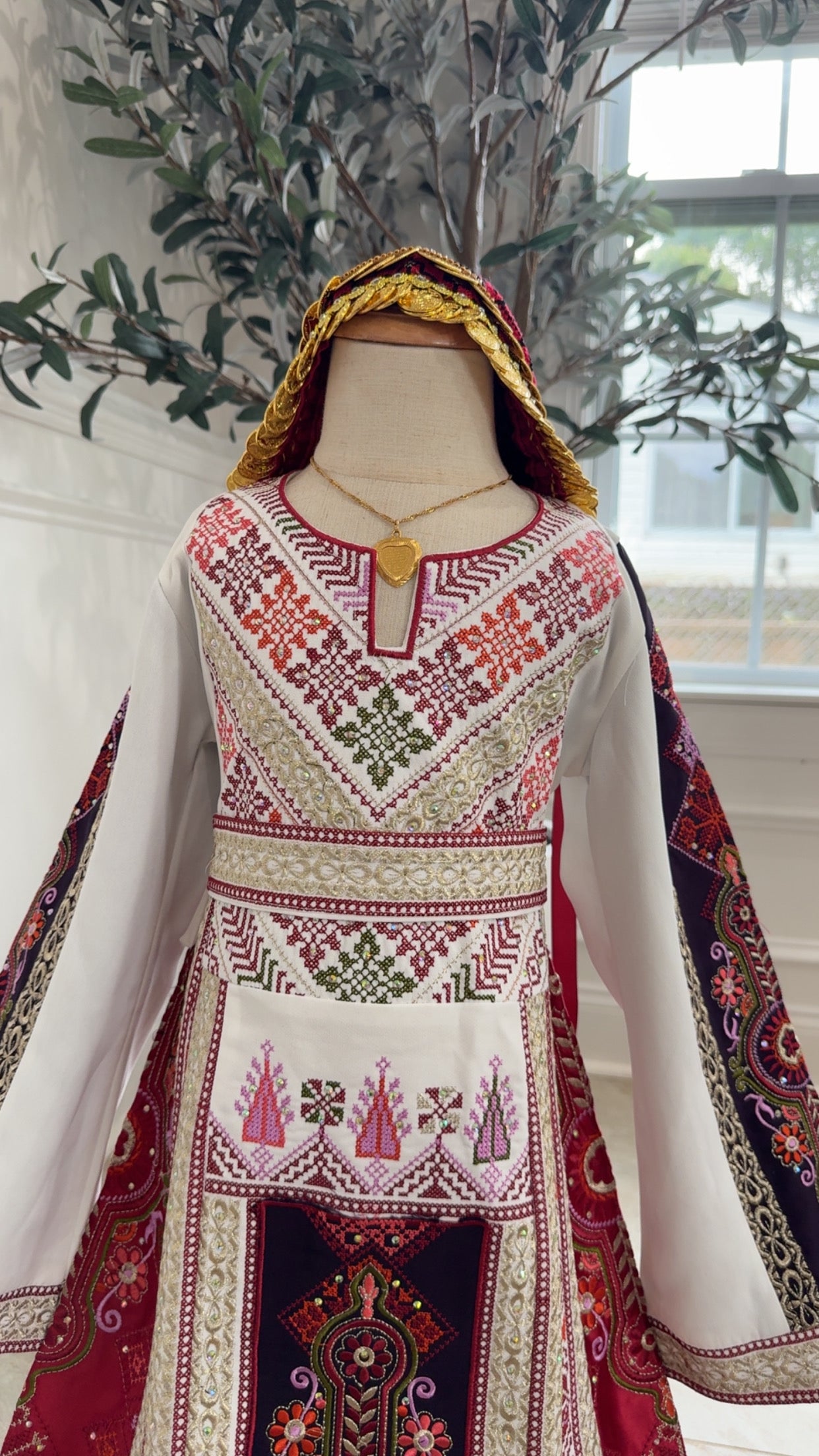 New White kids Malika Thobe / Dress