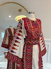 Load image into Gallery viewer, New Beige Heavily Embroidered Falahi Thobe
