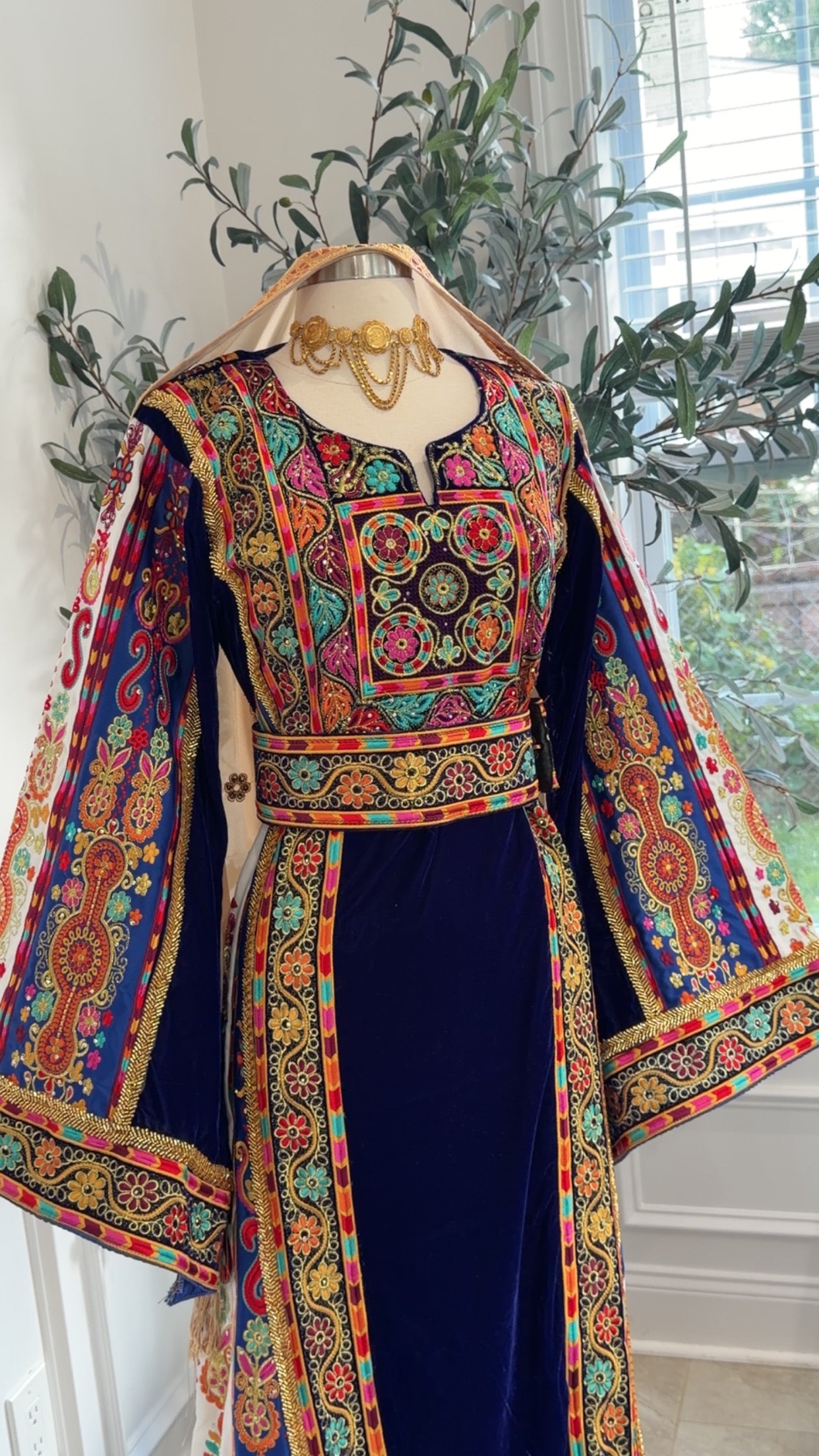 New Navy Blue Velvet Malika Sabayel Thobe