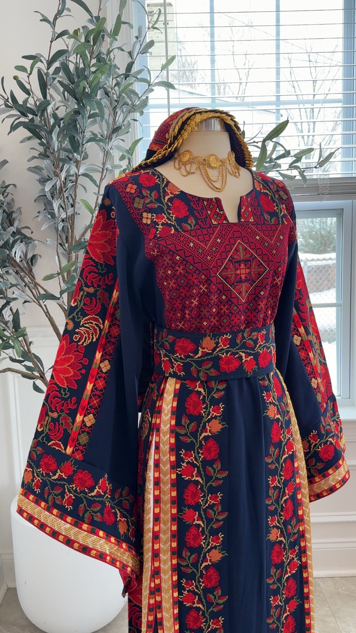 New Navy Floral Sabayel Thobe