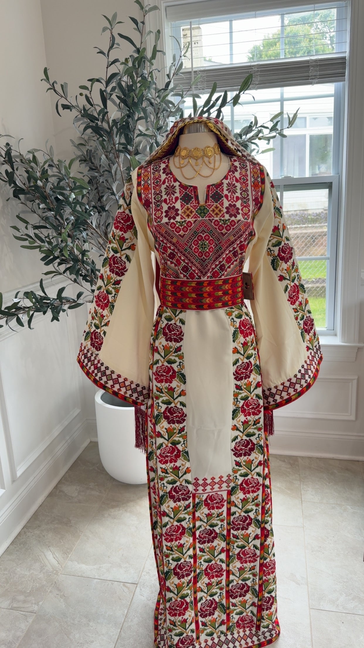 New Beige Floral Thobe