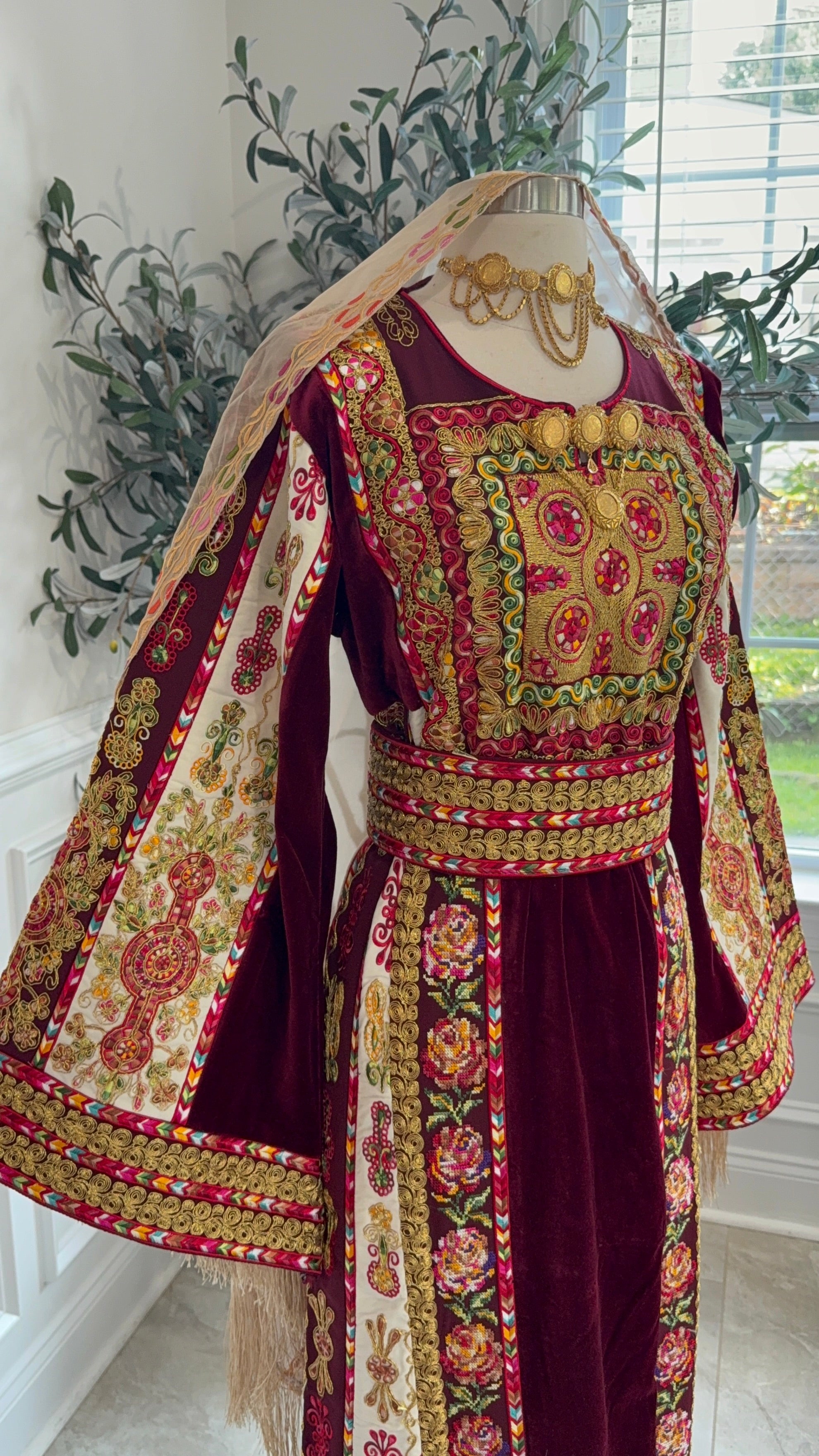New Maroon Floral Malika Velvet Thobe