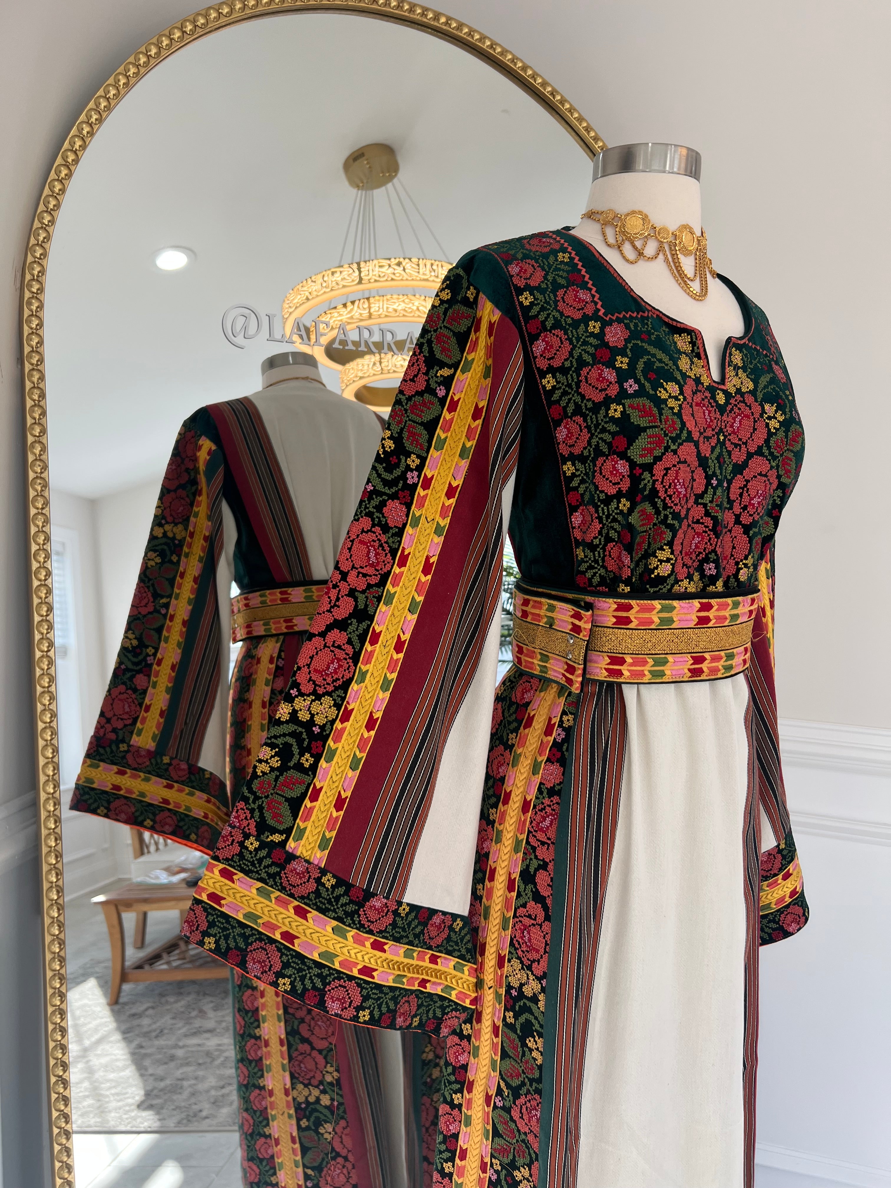 Velvet Embroidered Majdlawi Thobe