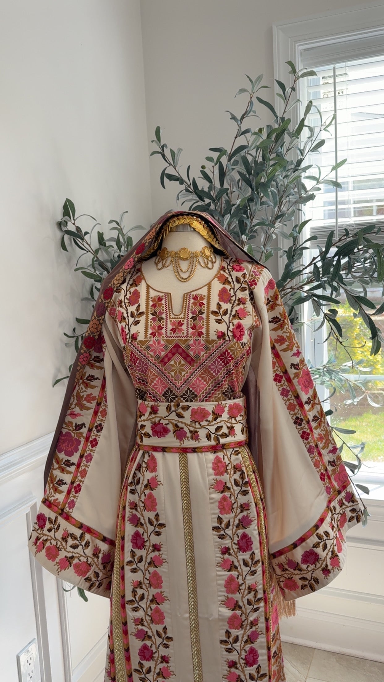 New Floral Sabayel Thobe