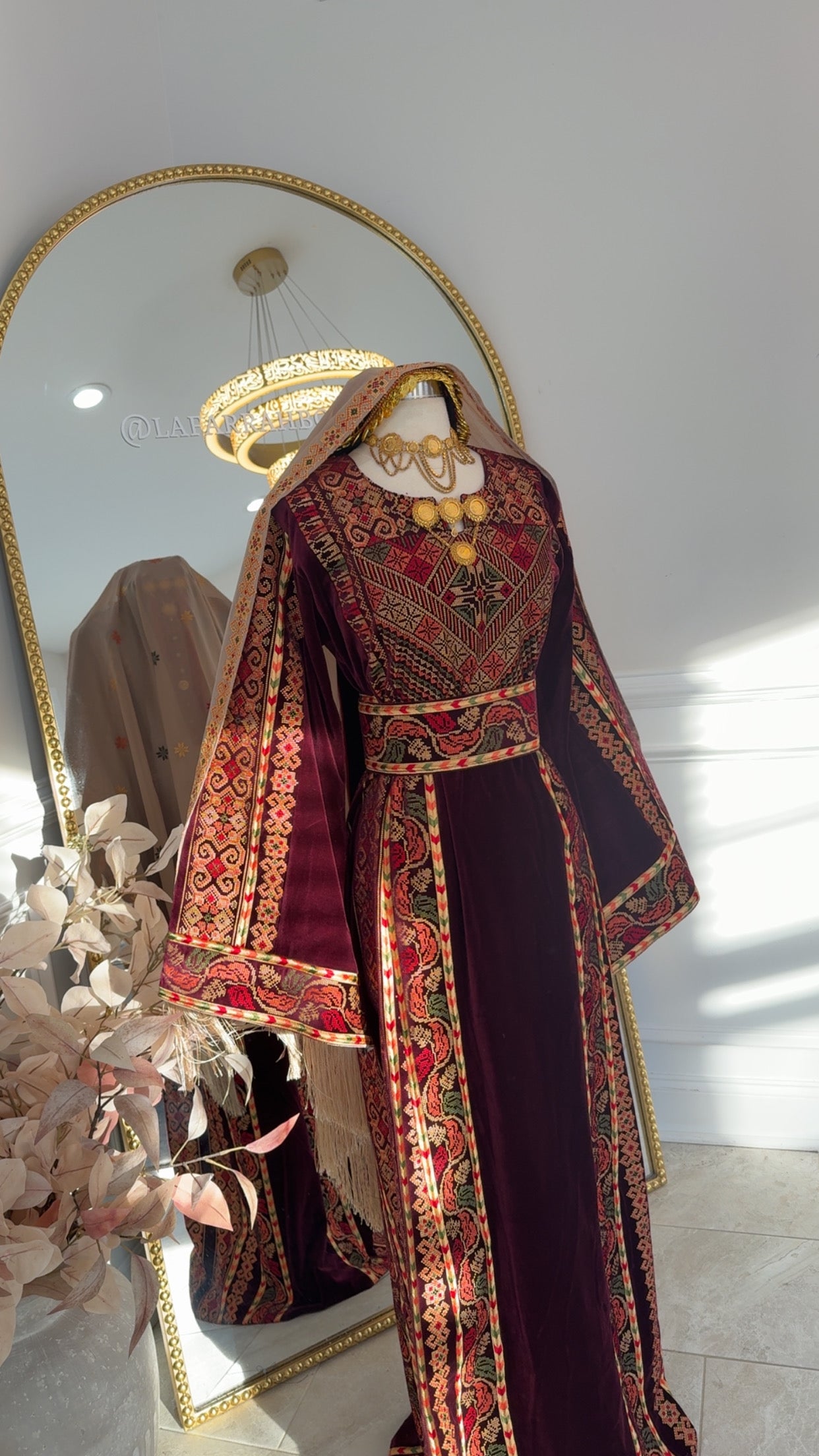 New Thobe Al Shalabi