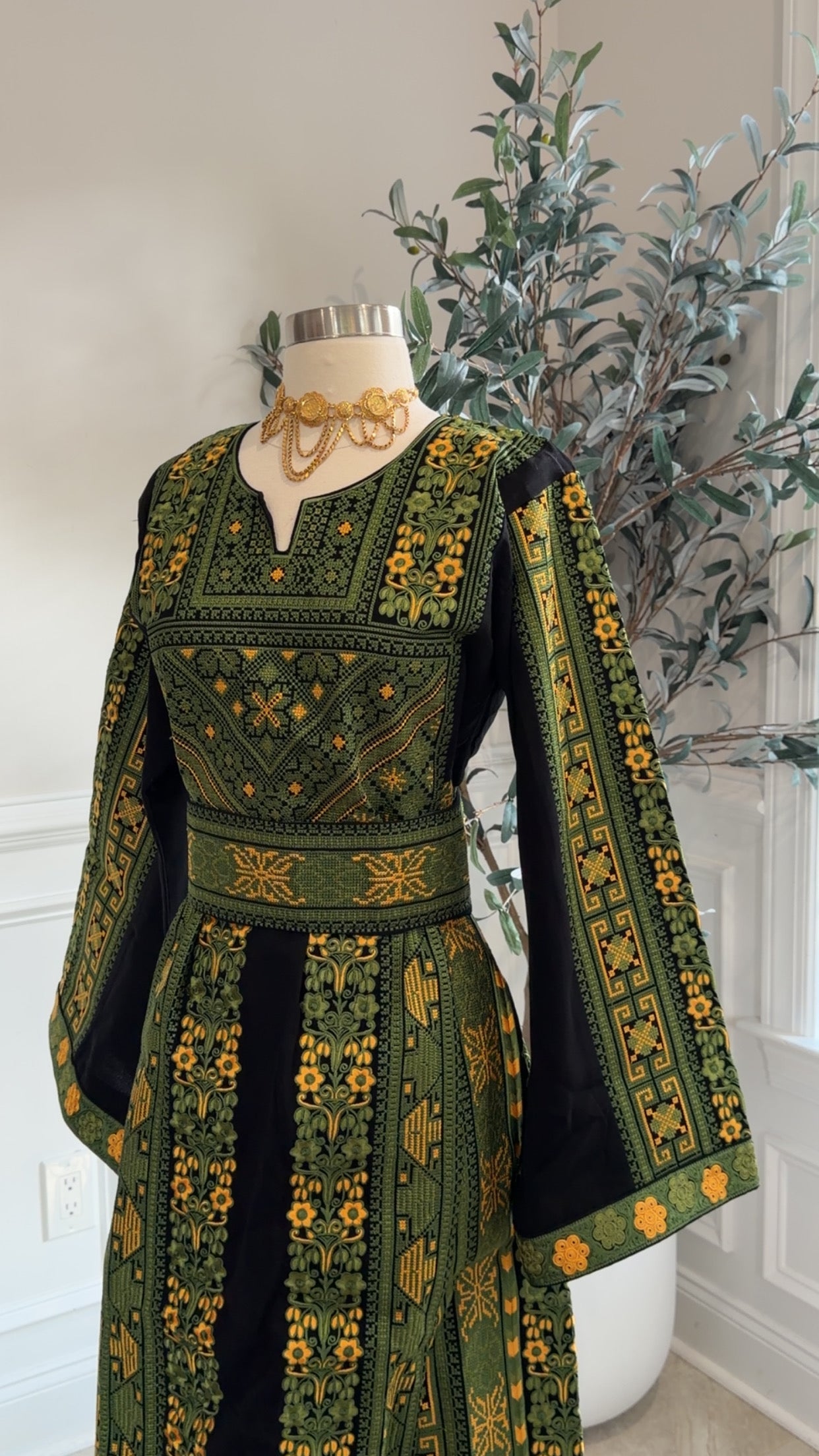 New Green Embroidered Thobe