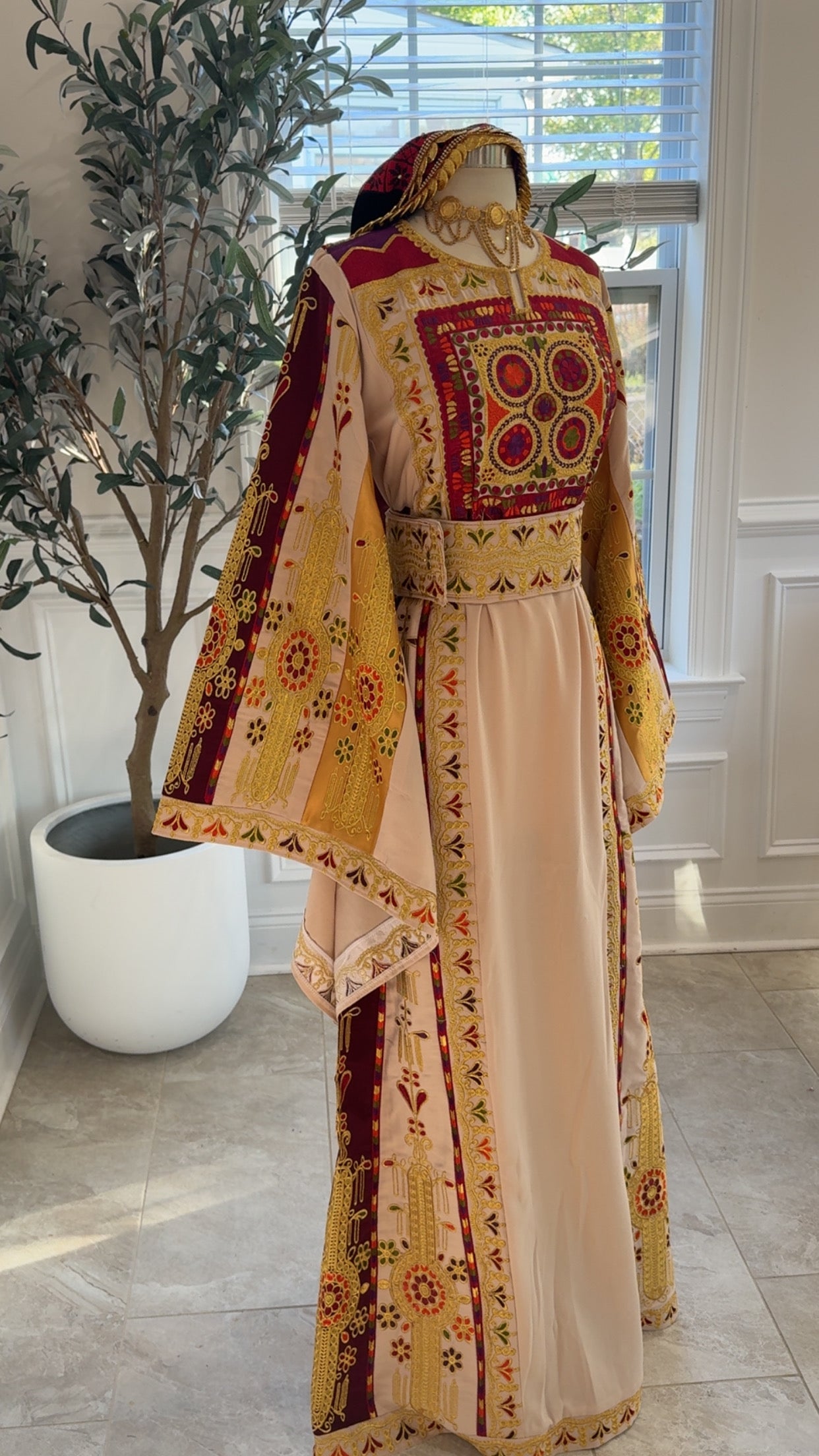 New Beige Malika Thobe