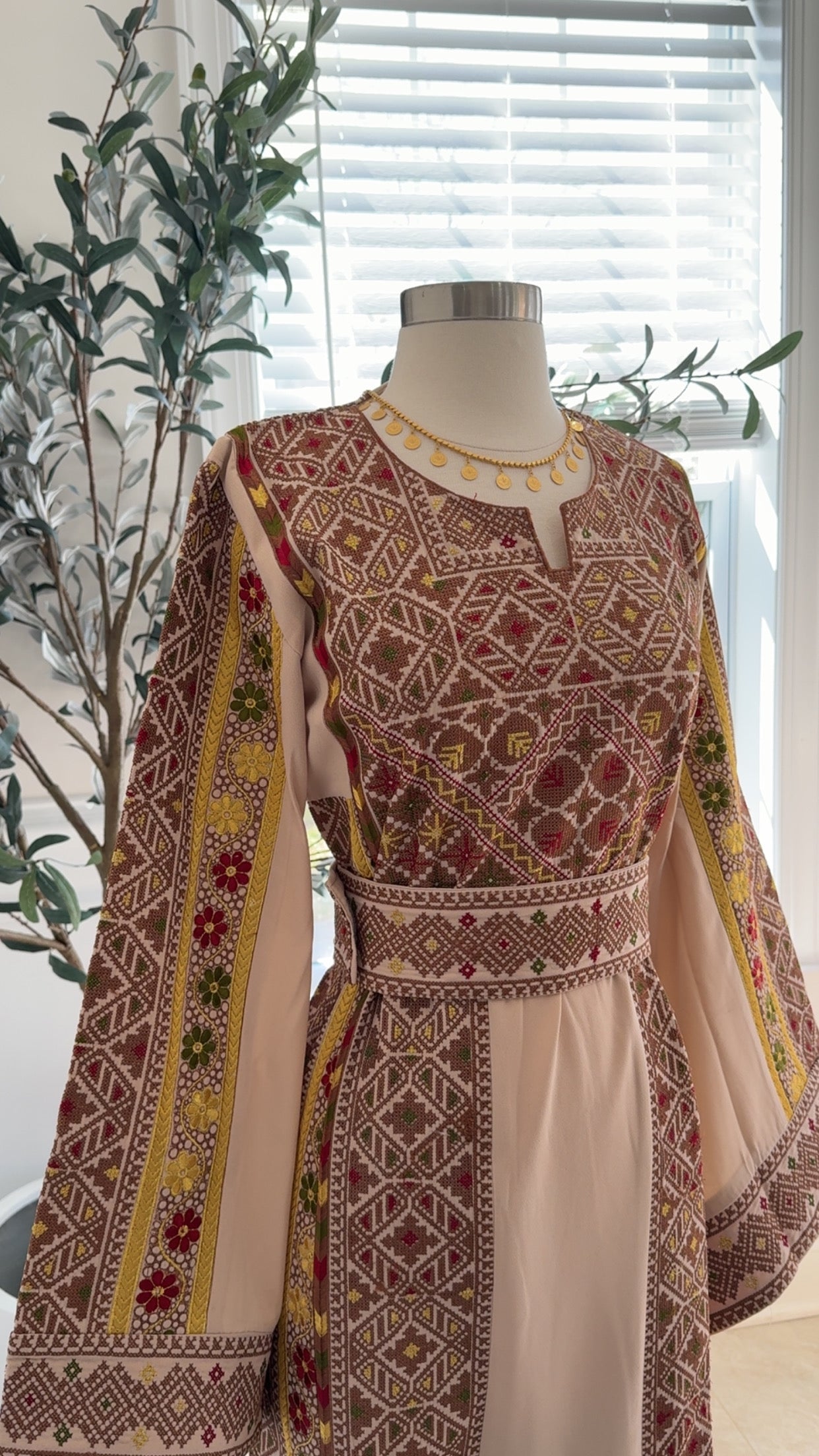 New Beige with Brown Simple Floral Thobe