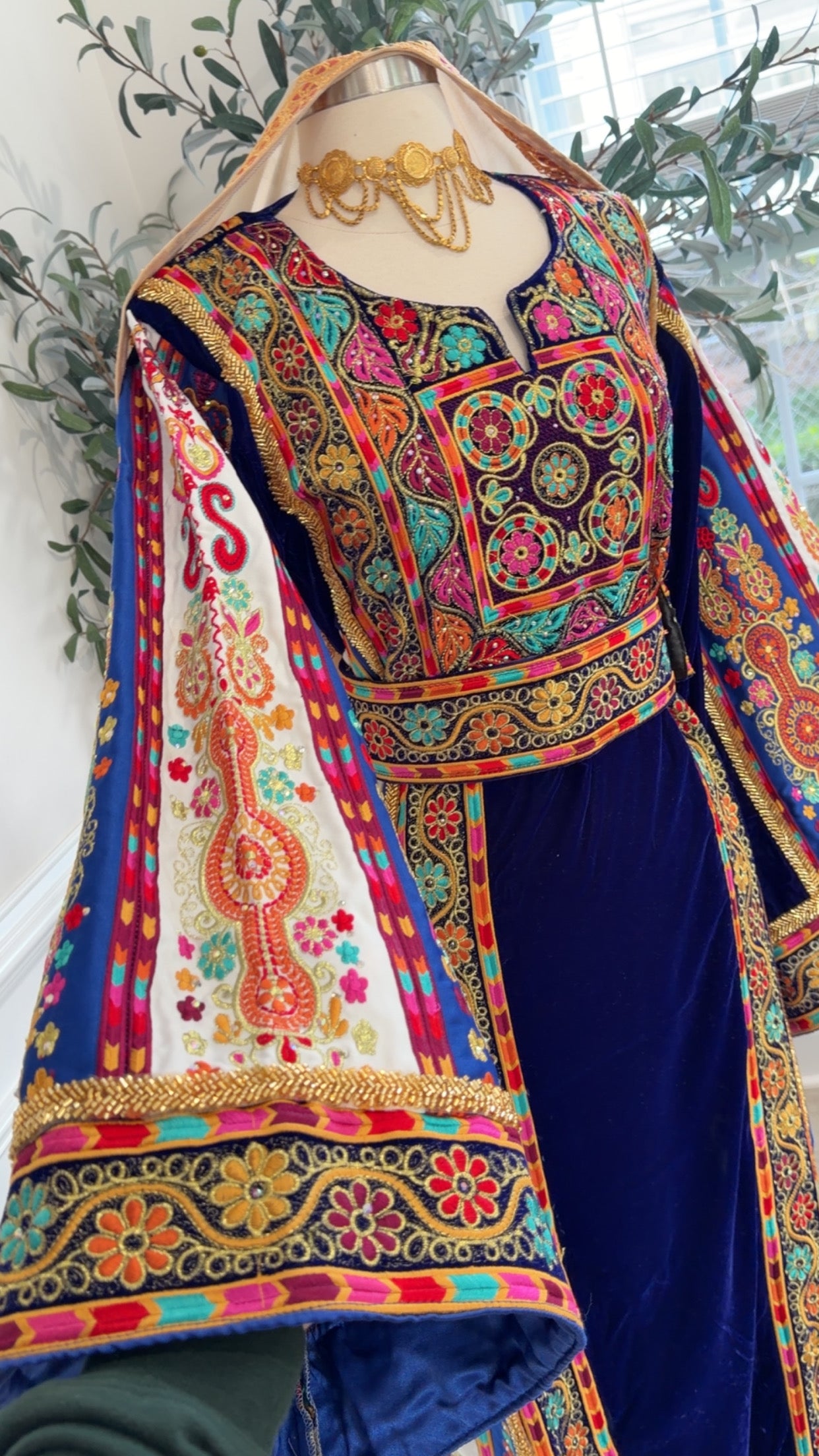 New Navy Blue Velvet Malika Sabayel Thobe