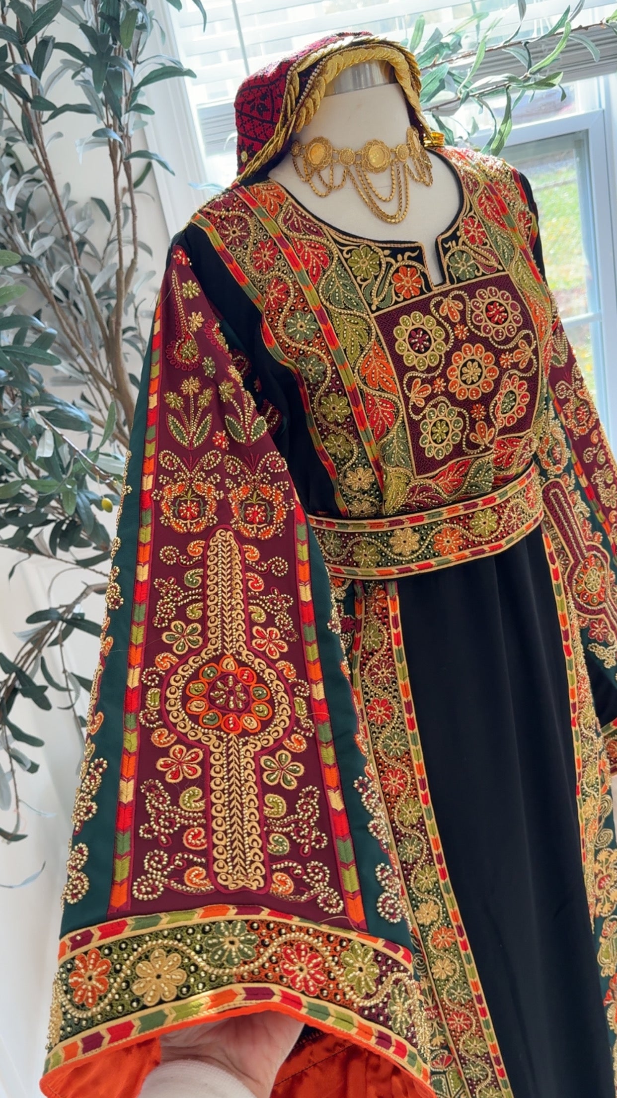 New Kharaz Malika Thobe