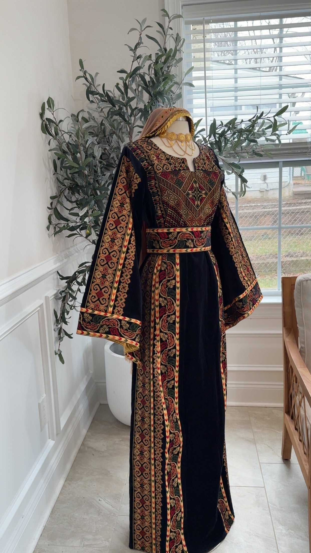 New Thobe Al Shalabi