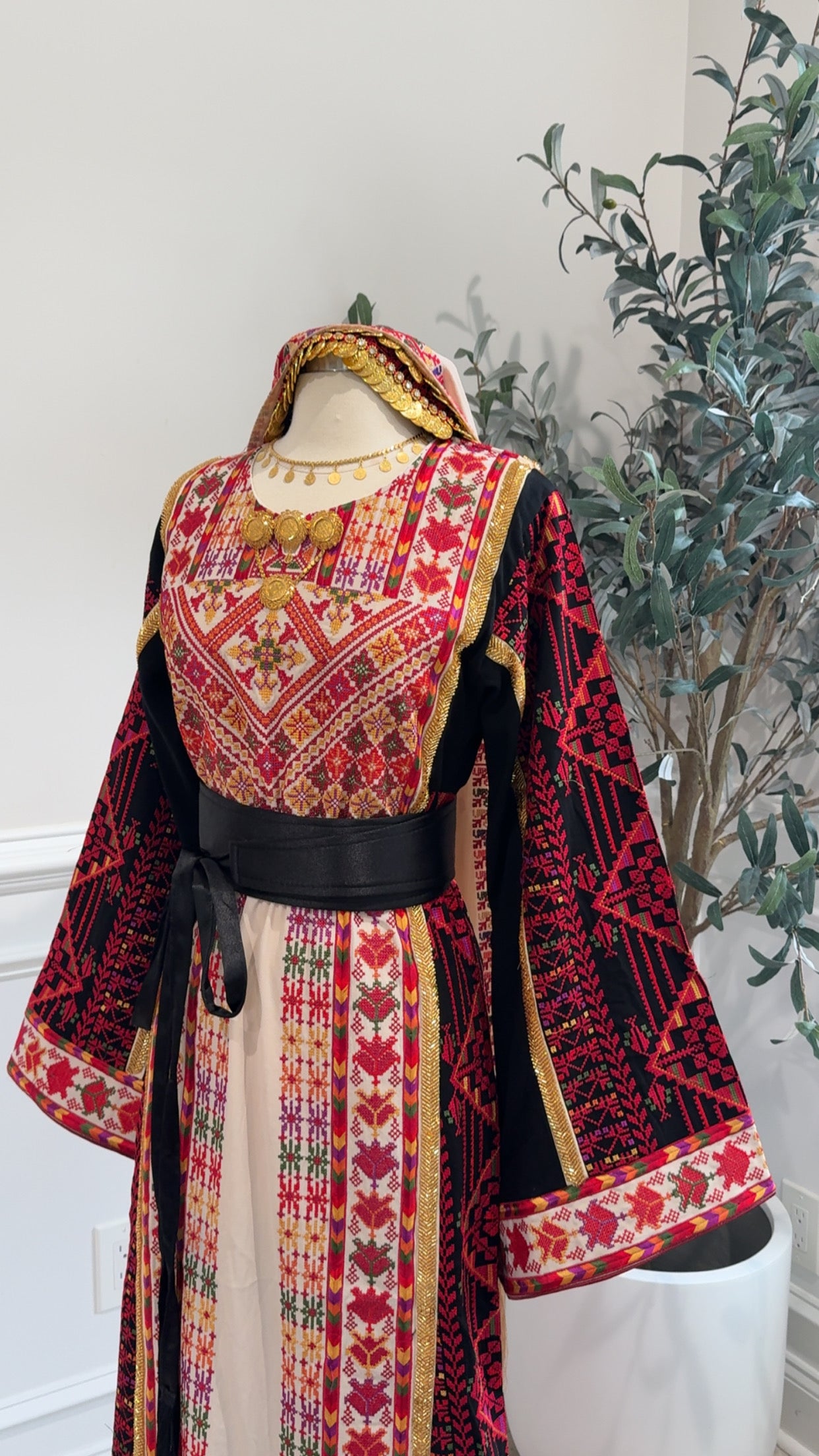 palestinian dress for women Shifaa Embroidered Thobe Elegant Cultural It fits from 1 To 14 years old ARAB ATEEK for Palestinian Dress