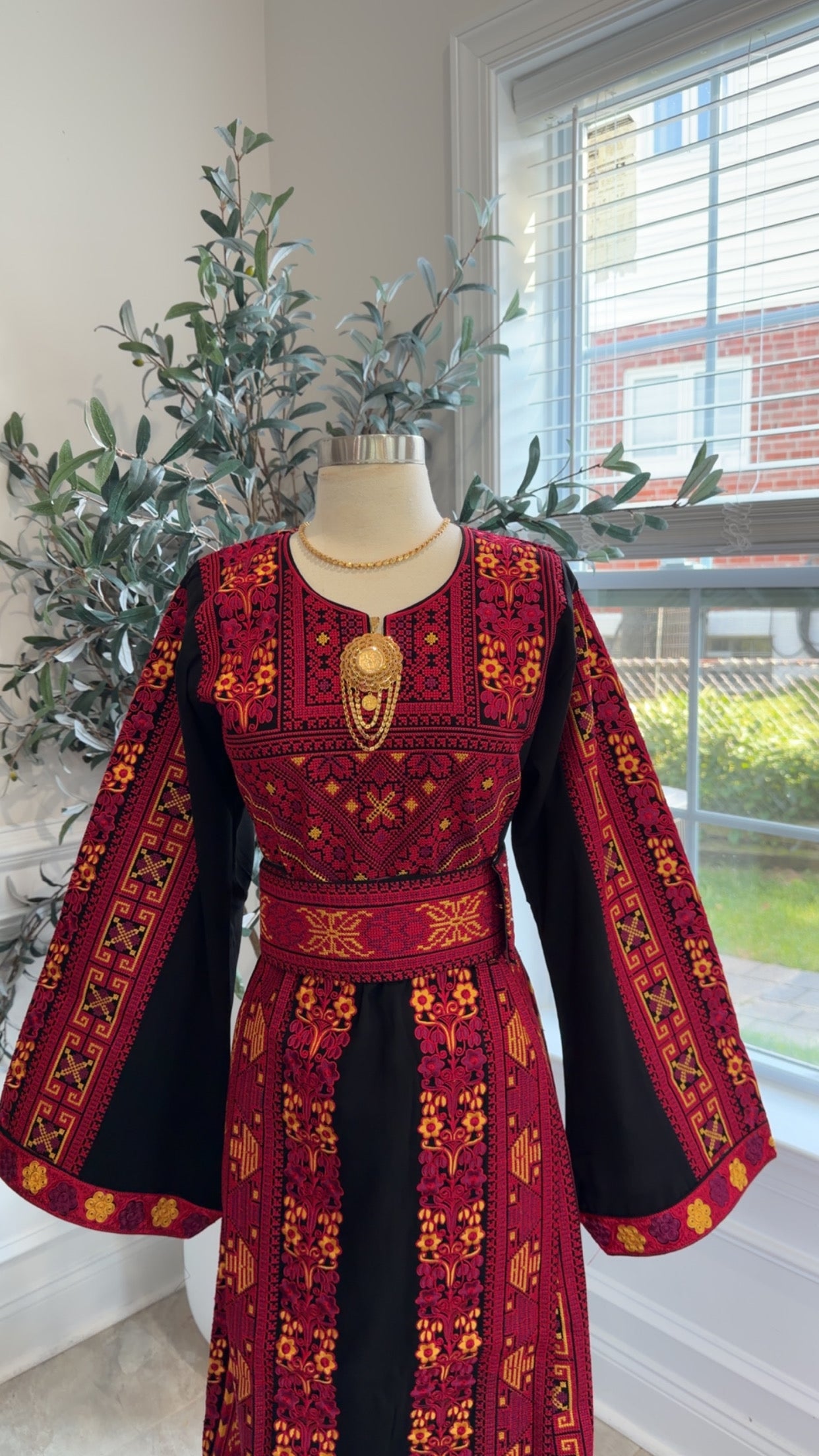 New Red Embroidered Thobe