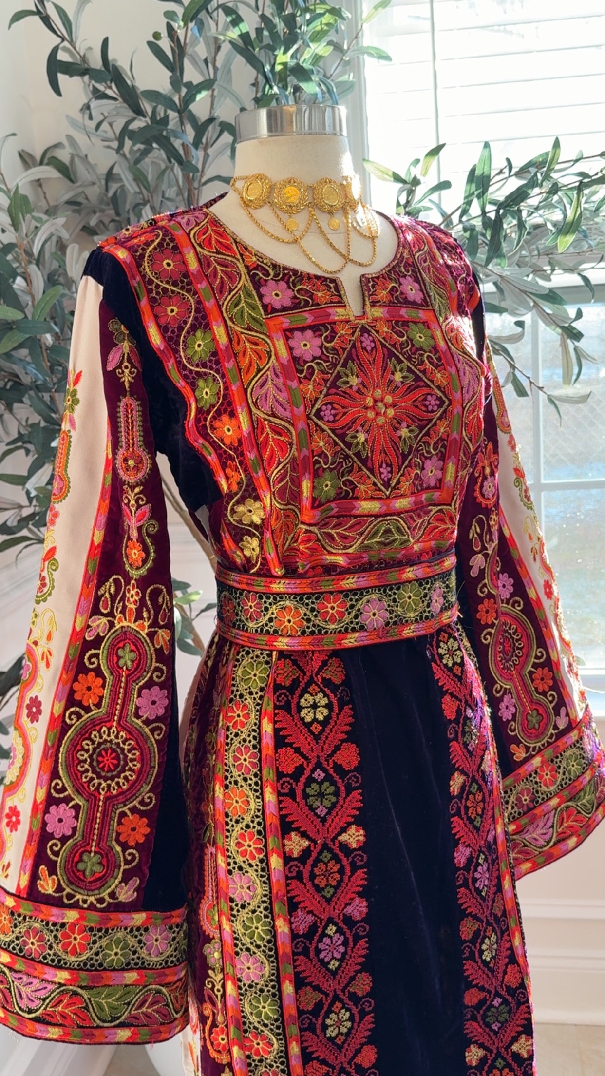 New Purple Velvet Malika Thobe