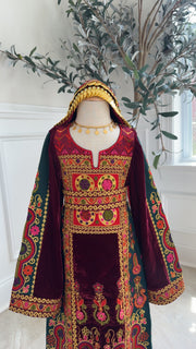New kids Maroon Malika Thobe