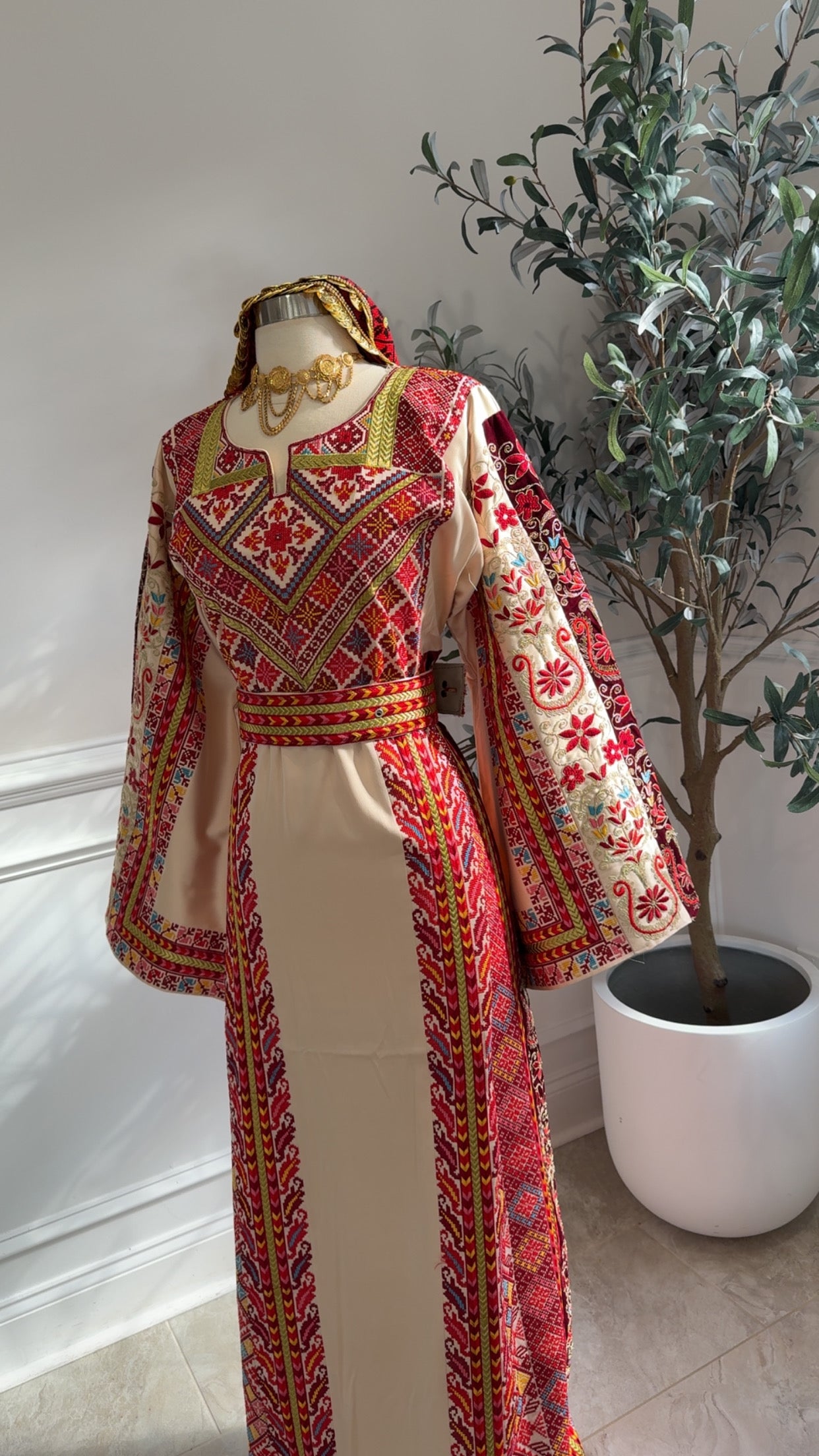 New Beige Floral Thobe