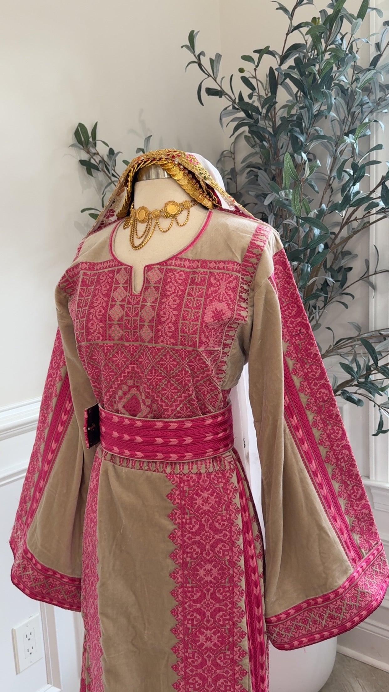 New Pink embroidered Velvet Thobe