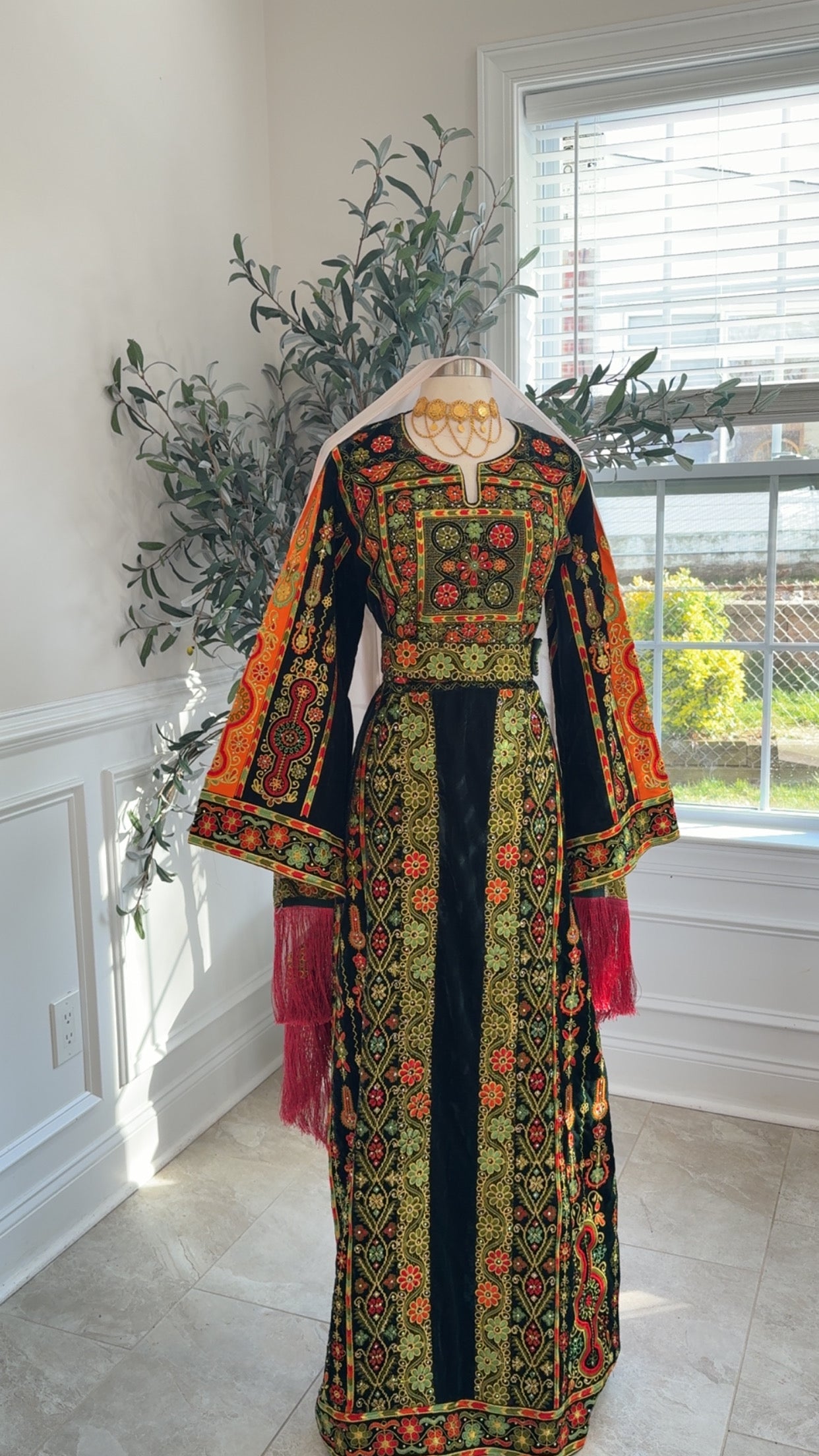 New Green Velvet Malika Thobe