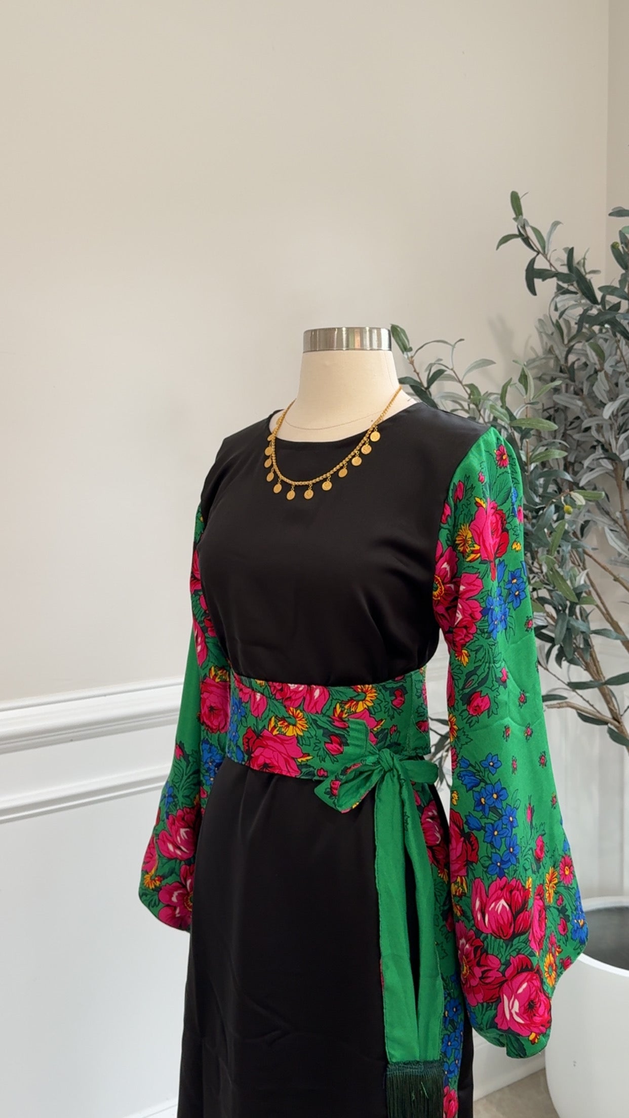 New Nabilsi Dress