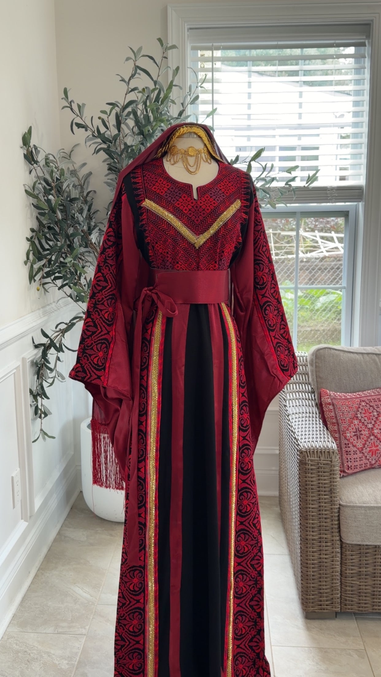 New Red Sabayel Thobe
