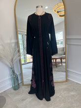 Load image into Gallery viewer, New Purple Embroidered Abaya
