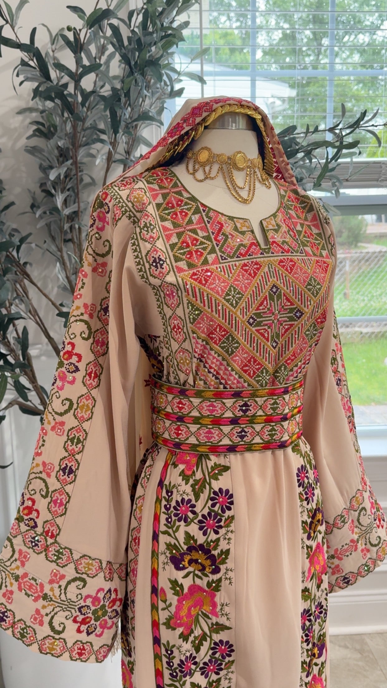 New Beige Floral Thobe
