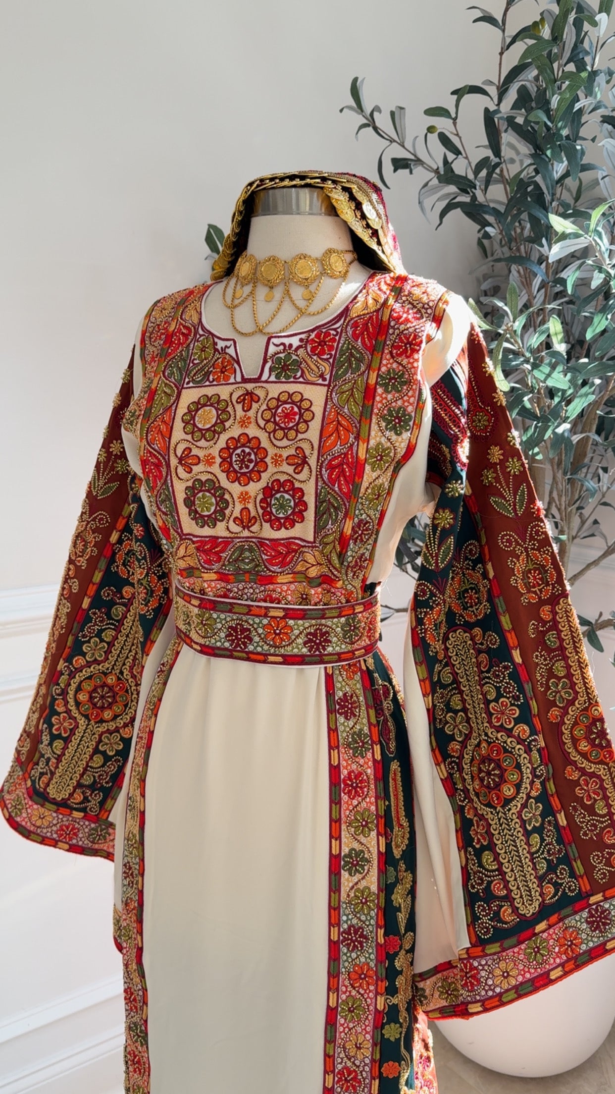 New Beige Kharaz Malika Thobe