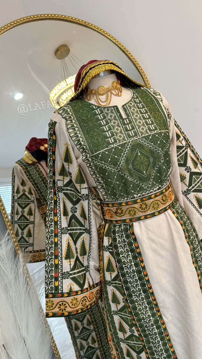 New Green embroidered Atameen Thobe (Preorder)
